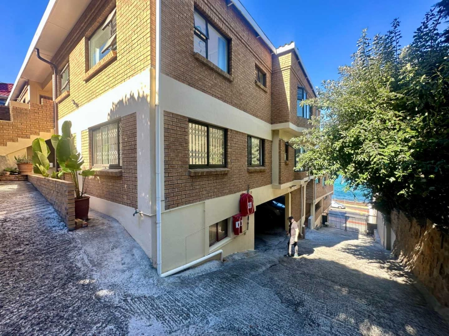 To Let 3 Bedroom Property for Rent in St James Western Cape